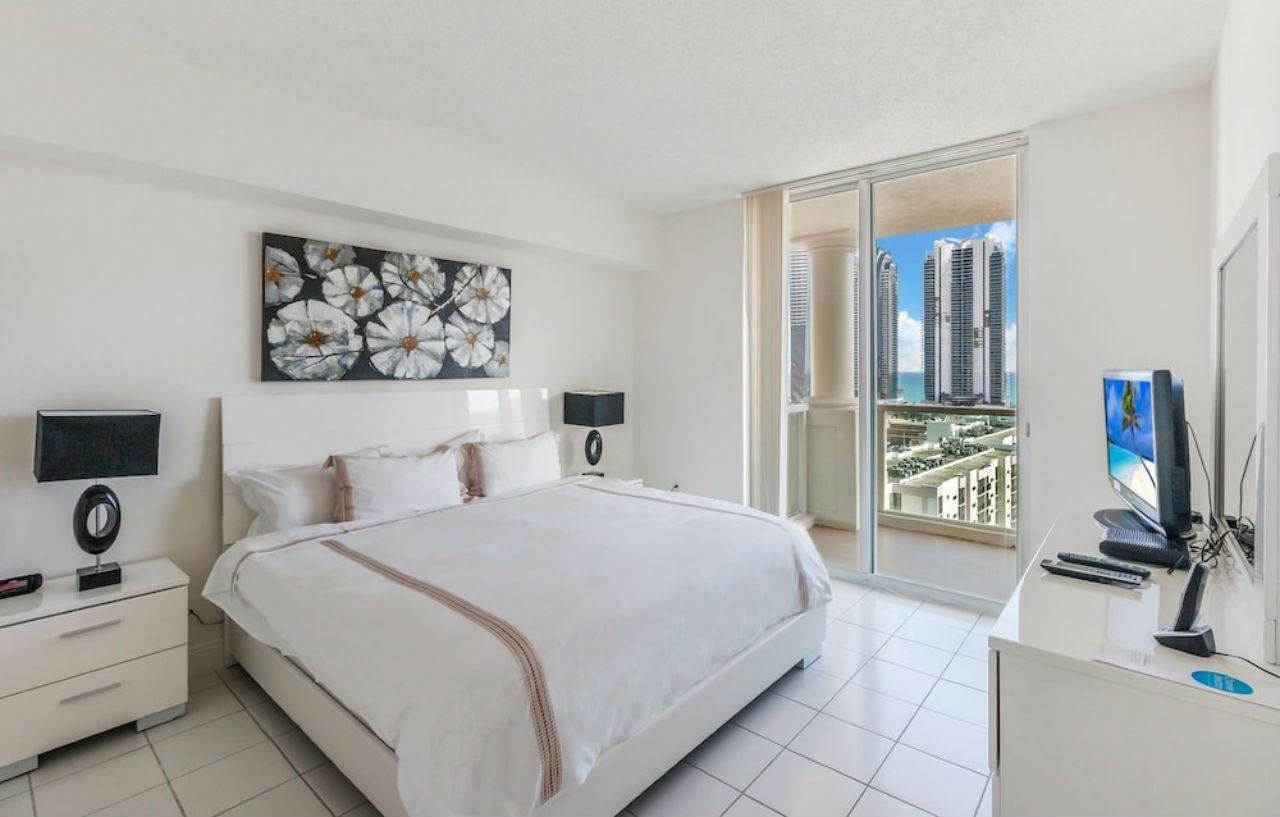 Global Luxury Suites In Sunny Isles Doral Buitenkant foto